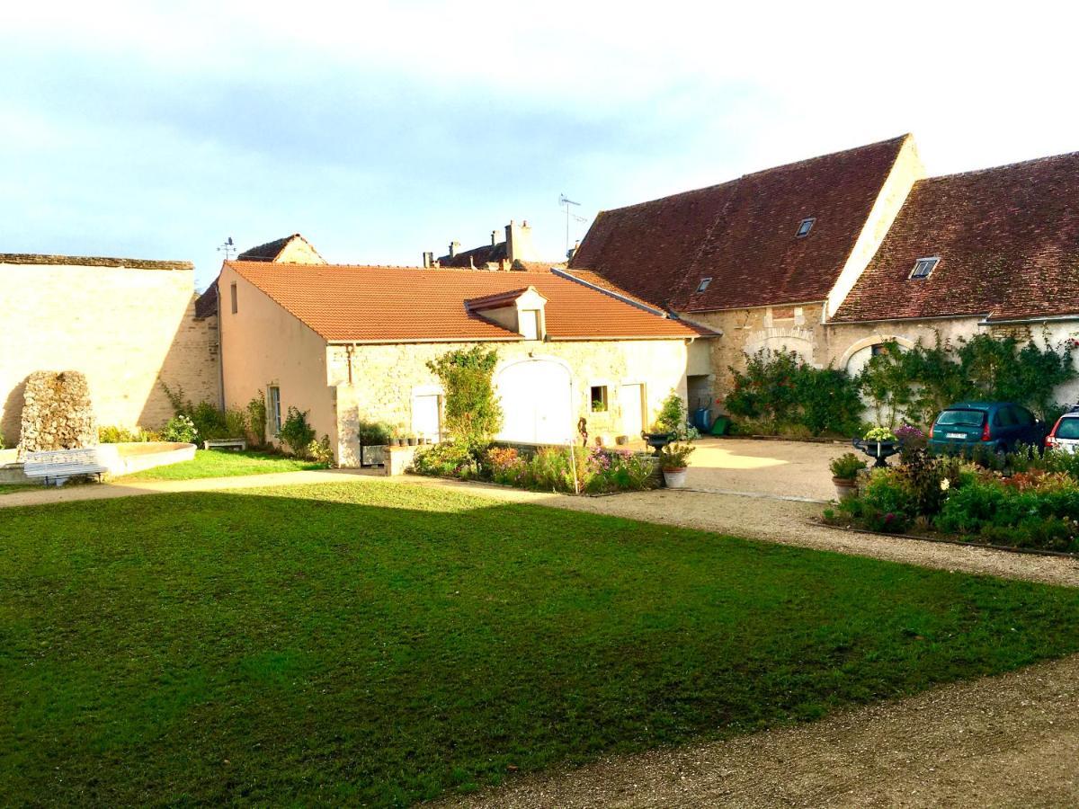 Bed and Breakfast La Buffonnerie Moutiers-Saint-Jean Exteriér fotografie